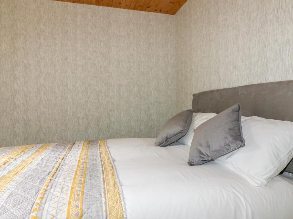 Lodge Two Truro Extérieur photo
